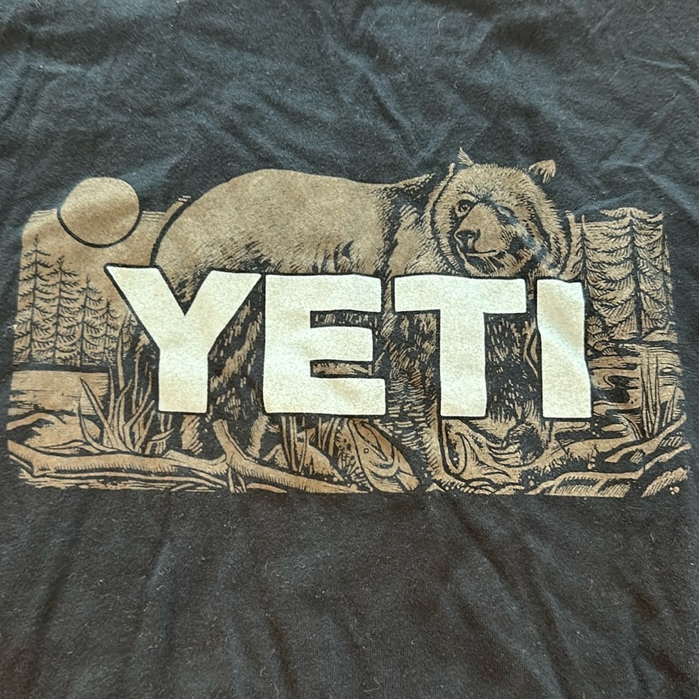 Yeti tee-medium